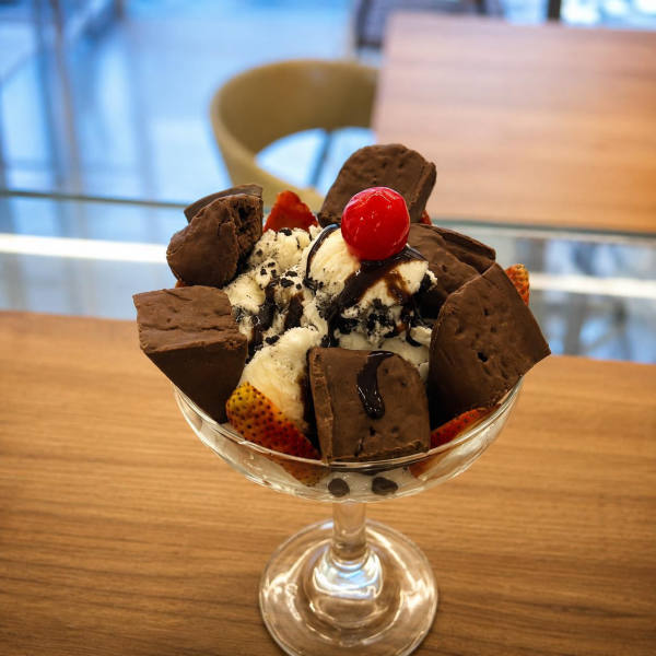 Brownie con Helado
